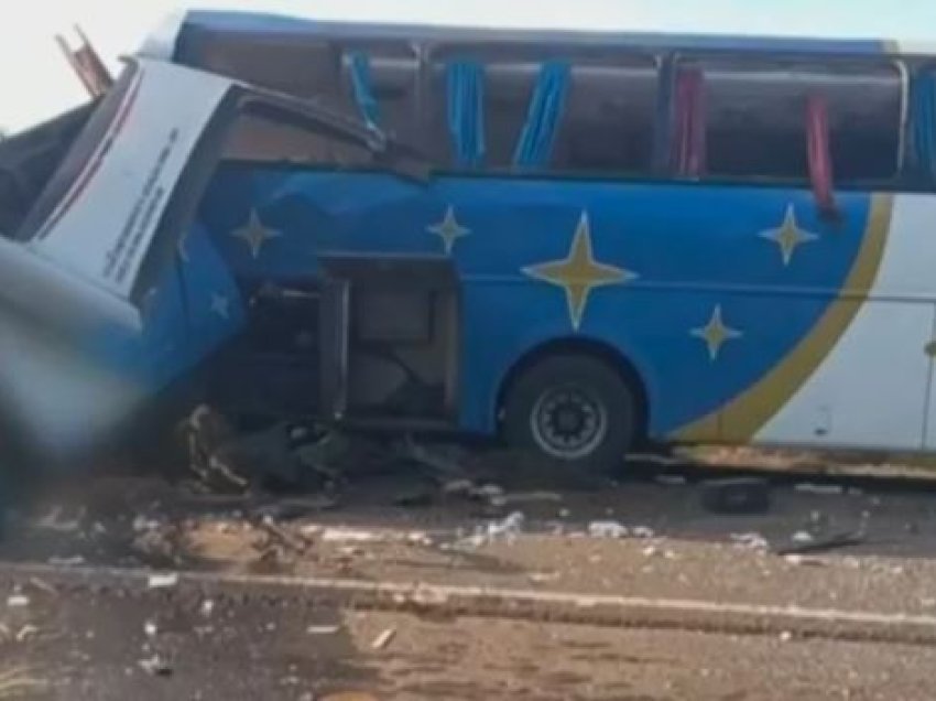 Përmbyset autobusi turistik në Brazil, 2 të vdekur dhe 40 të plagosur
