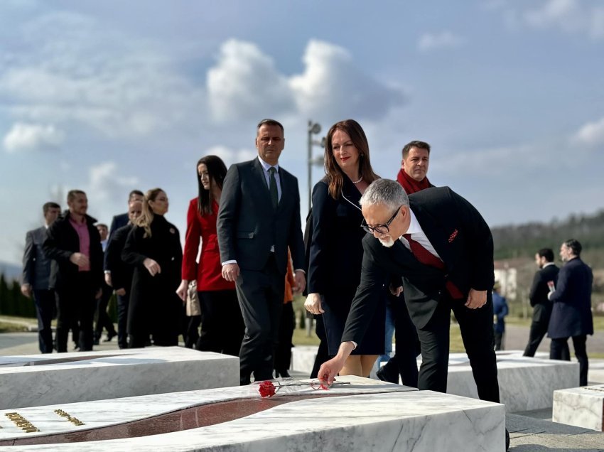 Ministri Vitia: Jasharët, altar i madh i guximit