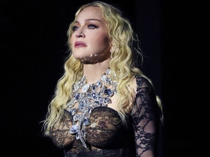 Madonna flet për problemet me shëndetin