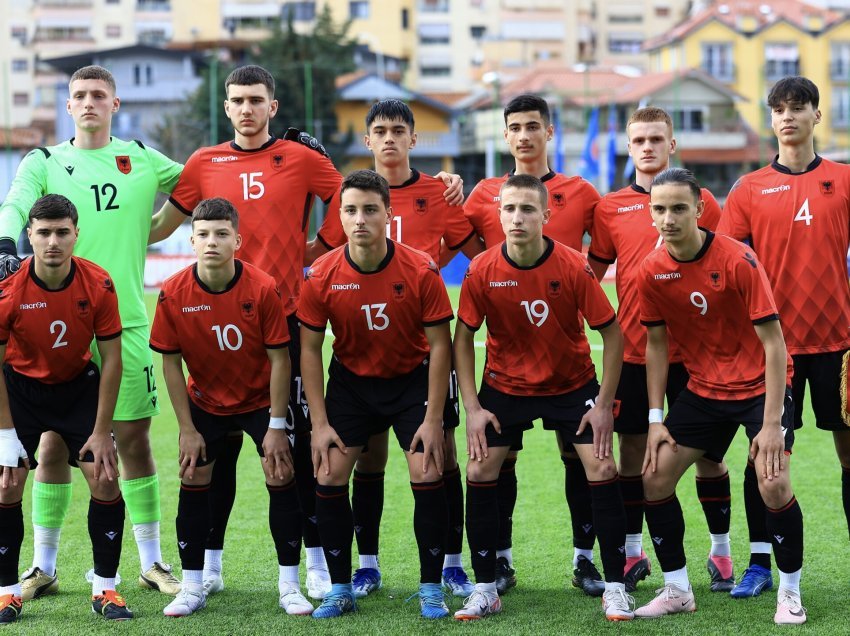 Shqipëria e mbyll me fitore