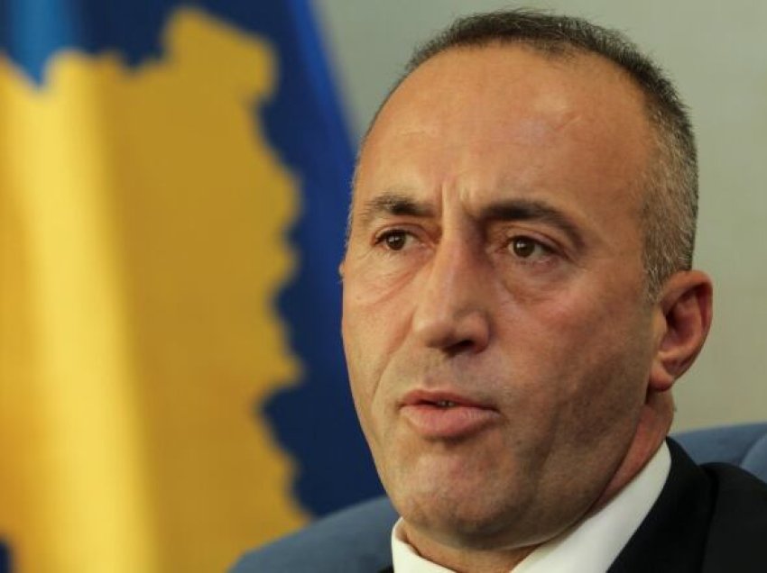 Haradinaj kërkon zgjidhje emergjente për mësuesit në shënimin e ditës së tyre