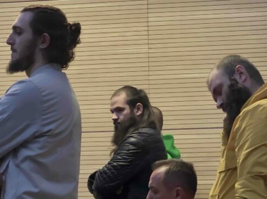 Dënohet me 2 vite burgim dhe 3 mijë euro gjobë i akuzuari për shtytje në terrorizëm