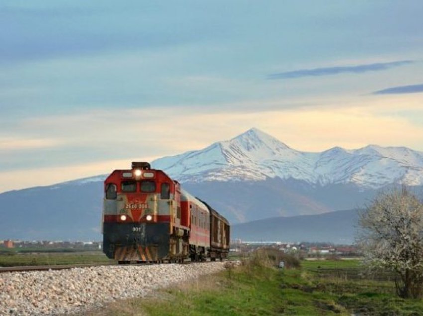 Do të rritet shpejtësia e trenave në hekurudhën Veles – Shkup pas përfundimit të sanimit
