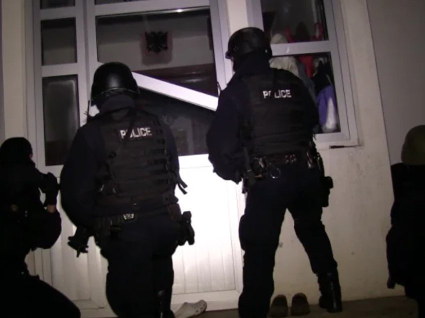 Policia bastis një shtëpi në Podujevë, ja çka sekuestroi - pronari shoqërohet në stacion