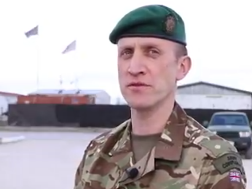 Atasheu britanik i Mbrojtjes në Kosovë: Ushtritë tona do të vazhdojnë të mbesin miq të ngushtë