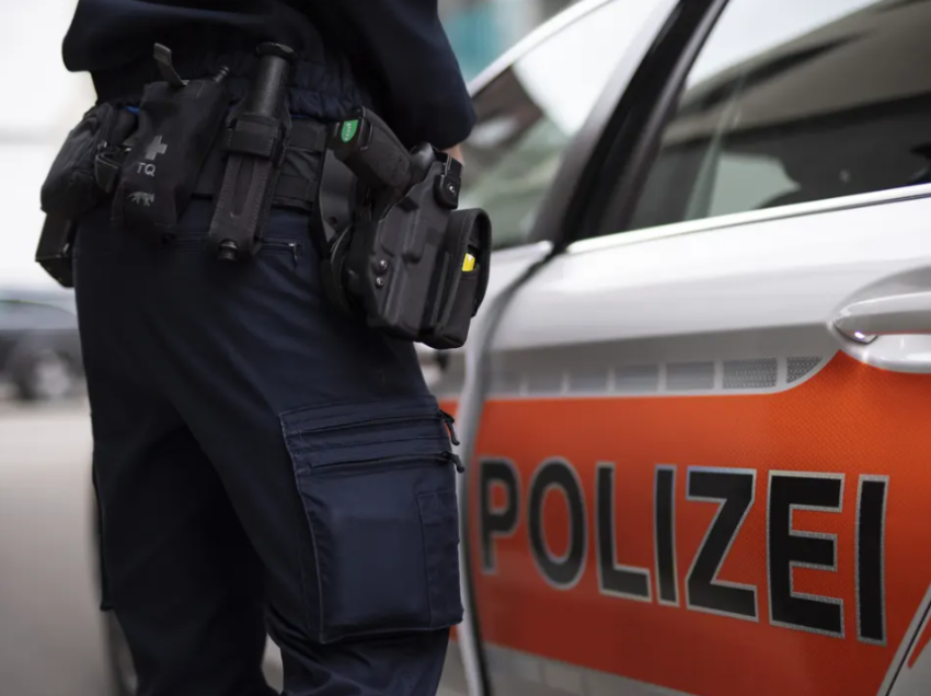 Policia zvicerane arreston dy vajza serbe hajdute, që deshën të hyjnë…
