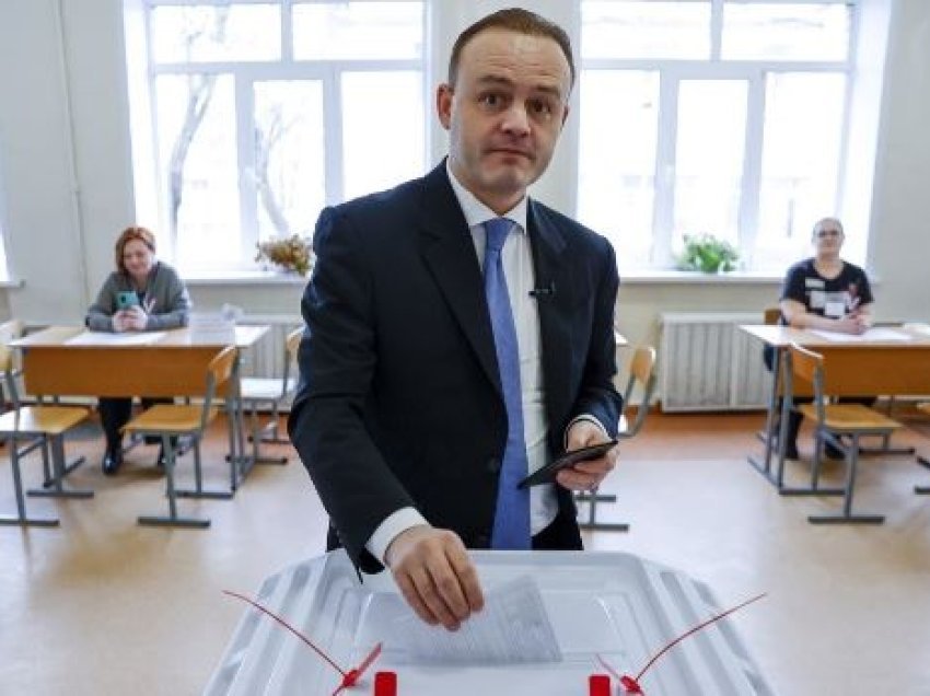 Kandidati për president të Rusisë voton në qytetin e lindjes