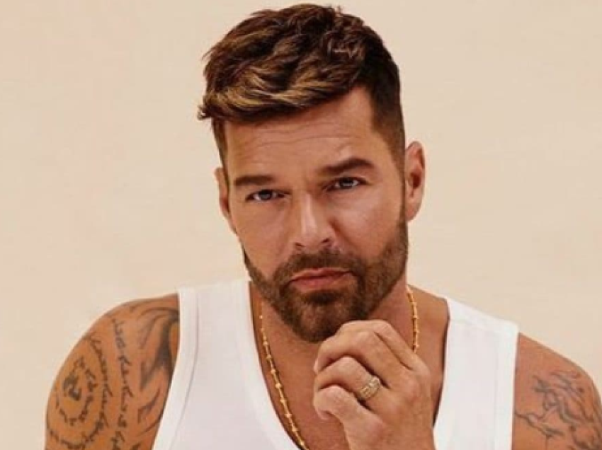Ricky Martin zbulon anëtarin e familjes që e inkurajoi të dilte publikisht si homoseksual