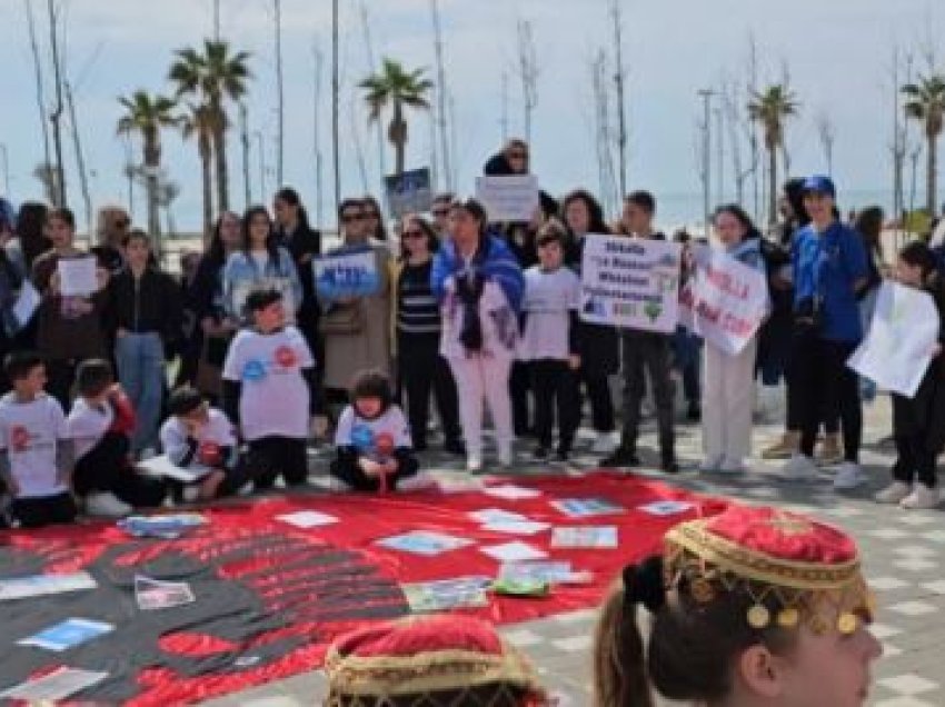 Dita Botërore e Ujit, marsh sensibilizimi në Durrës për riciklimin e plastikës
