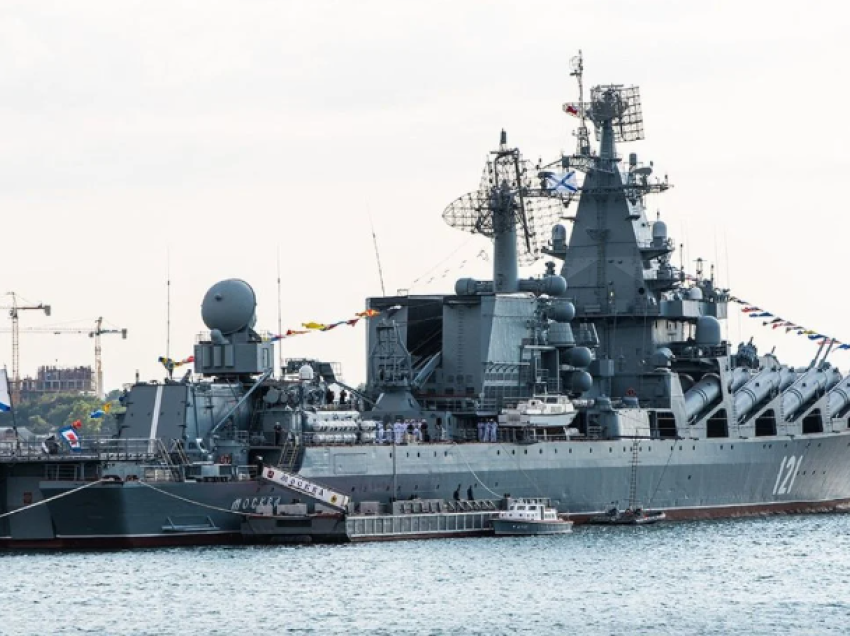 LIVE: Alarmi, flota ruse shfaqet në Mesdhe pak kilometër larg Sicilisë – “SHBA do të mbrojë aleatët e NATO-s nëse sulmohet”
