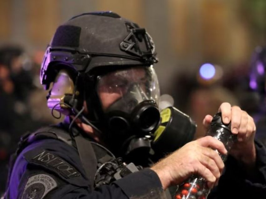 Hetimi i AP: Mbi 1000 njerëz kanë vdekur në duart e policisë amerikane pa përdorimin e armëve
