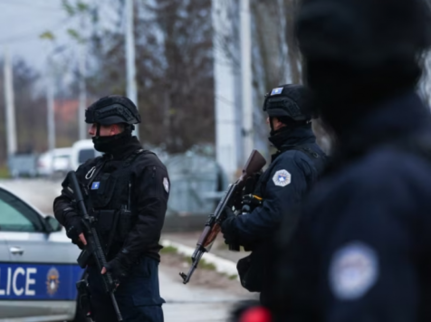 Bastisje në shtëpinë e ish-zyrtarit të Policisë në Zubin Potok - policia tregon çka i konfiskoi