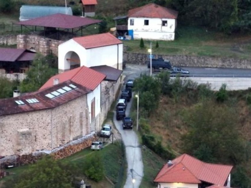 “Varrezat dhe Manastirët magazina ushtarake serbe”/ Ish-agjenti i SHIK-ut tregon detaje