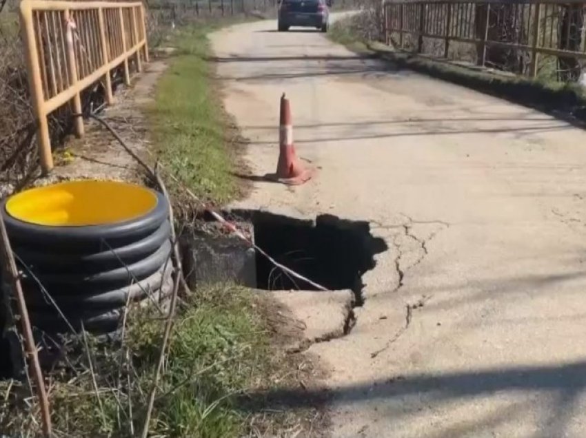 Banorët e fshatrave të Gjakovës kërkojnë rregullimin e urës