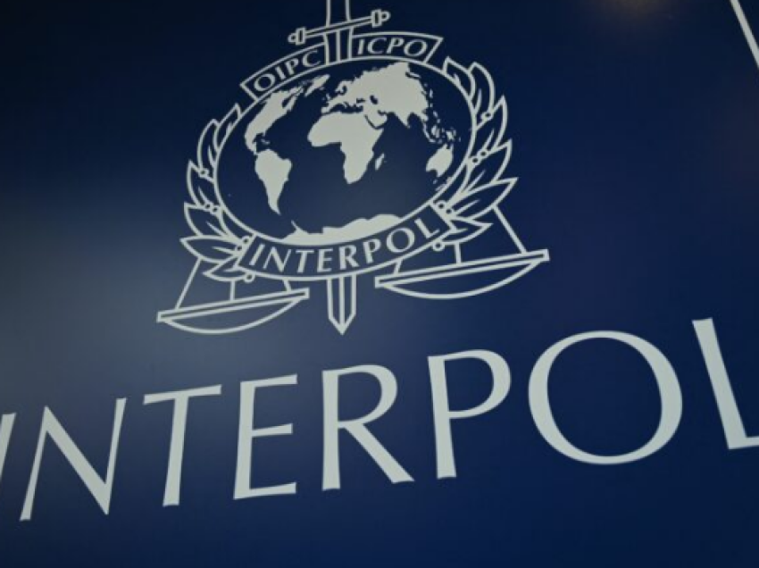 Interpoli kap në Spanjë shqiptarin e kërkuar për vjedhje në një argjendari