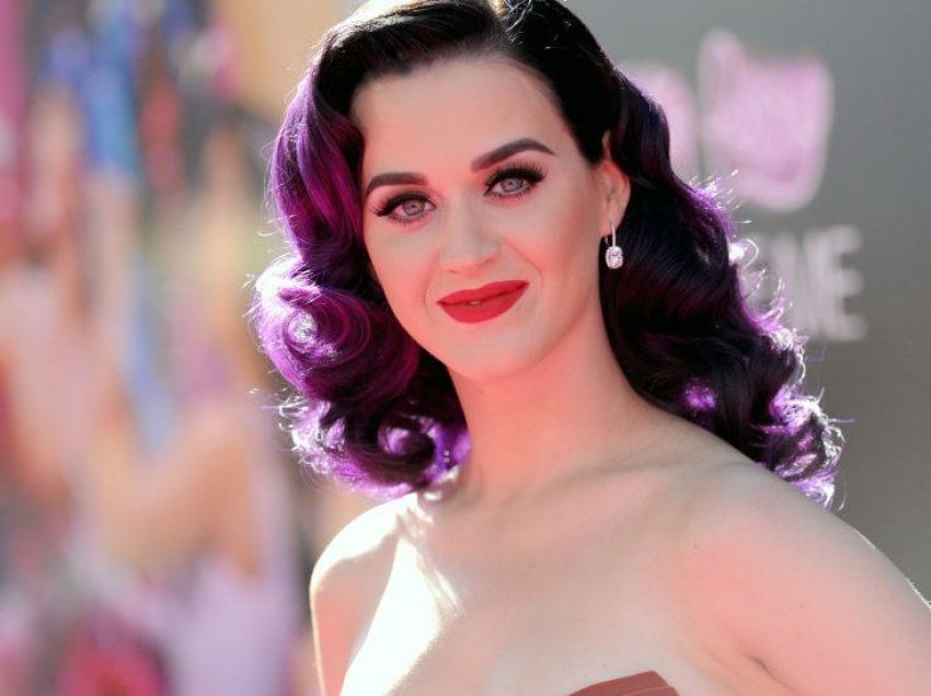 Katy Perry tregon pse nuk shkoi në Met Gala